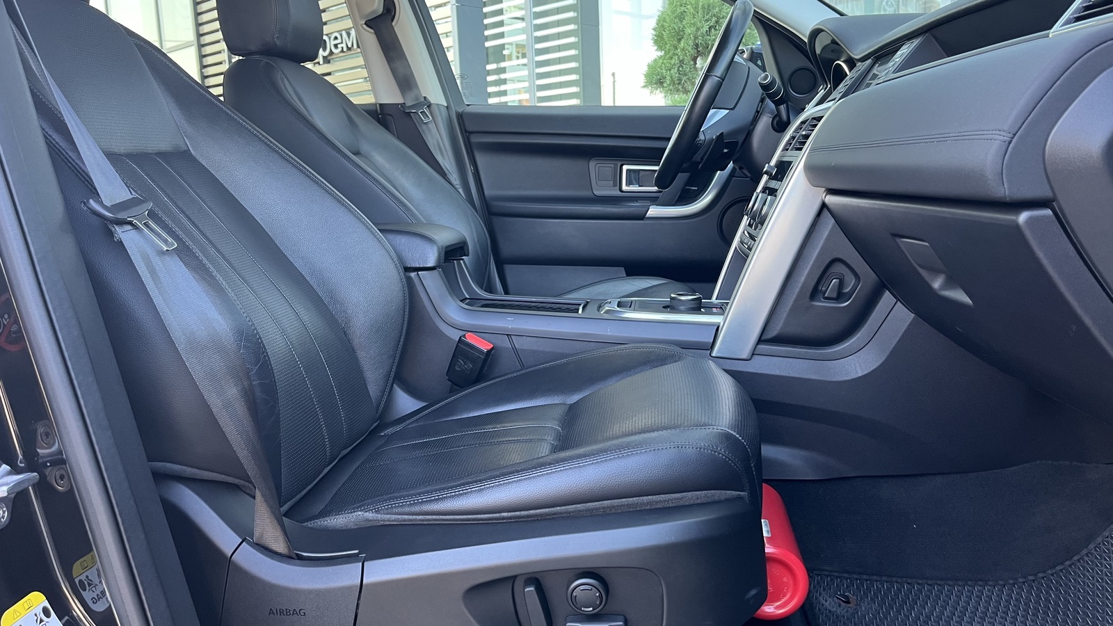 Інші авто LAND ROVER Discovery Sport 2017 року з пробігом 234267 км, Універсал, Тойота Центр Чернігів "Соллі-Плюс", м.Чернігів - 785300 ГРН | Фото № 6