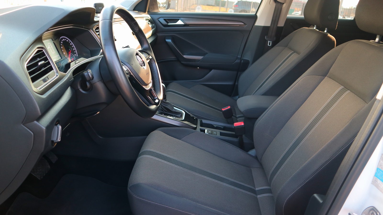 Інші авто VOLKSWAGEN T-Roc 2019 року з пробігом 119611 км, Універсал, Тойота Центр Київ "Автосаміт Укравто Столичне", м.Київ - 878000 ГРН | Фото № 13