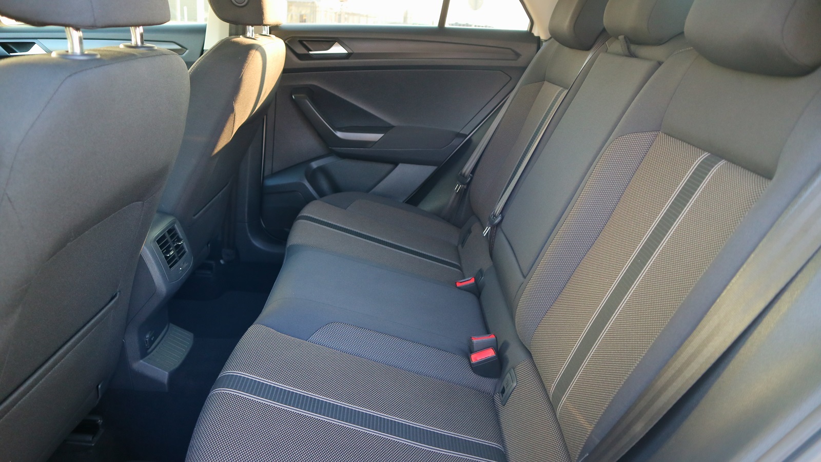 Інші авто VOLKSWAGEN T-Roc 2019 року з пробігом 119611 км, Універсал, Тойота Центр Київ "Автосаміт Укравто Столичне", м.Київ - 878000 ГРН | Фото № 14