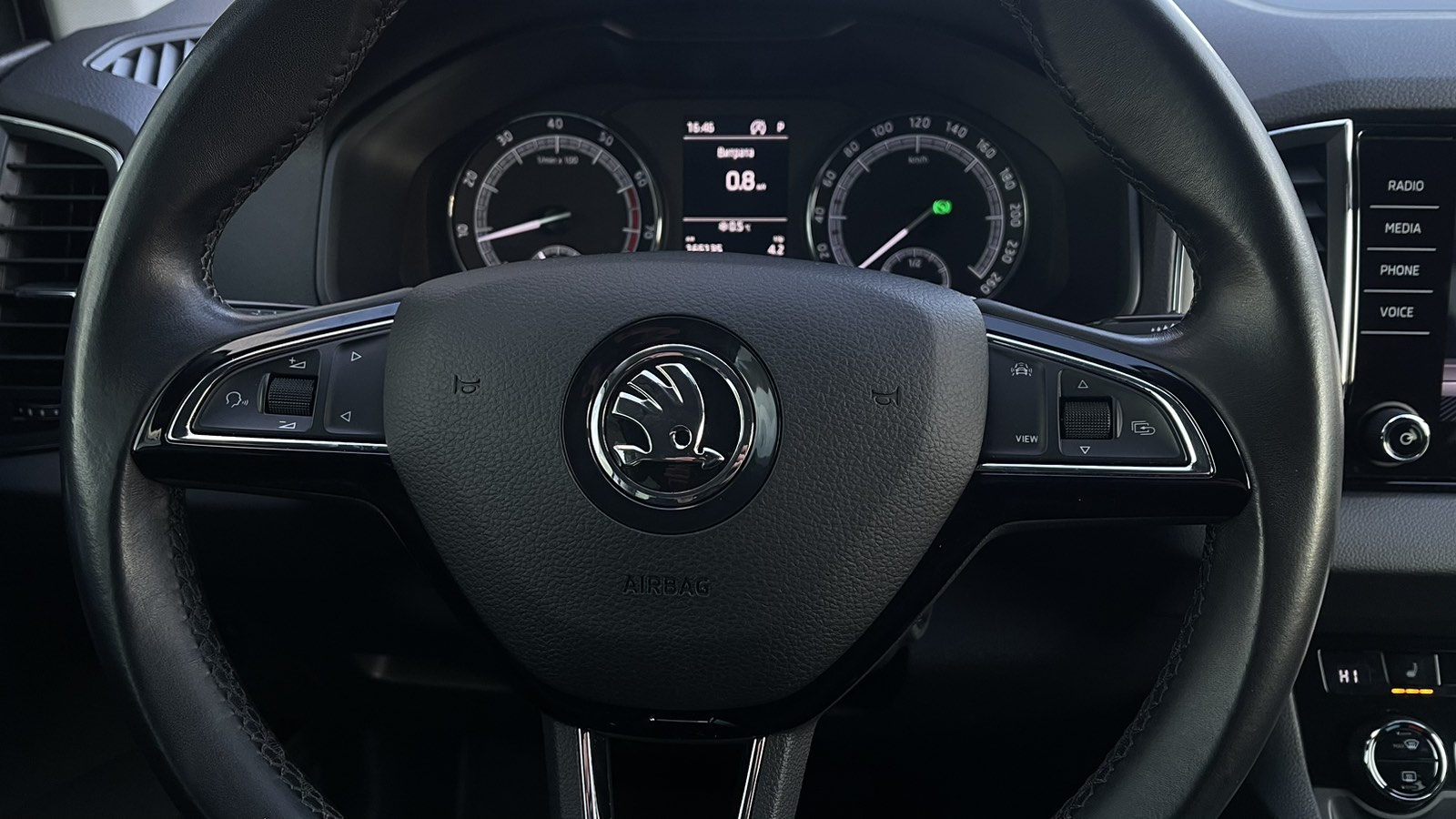 Інші авто SKODA Karoq 2020 року з пробігом 165131 км, Універсал, Тойота Центр Київ "Автосаміт Укравто", м.Київ - 835000 ГРН | Фото № 13