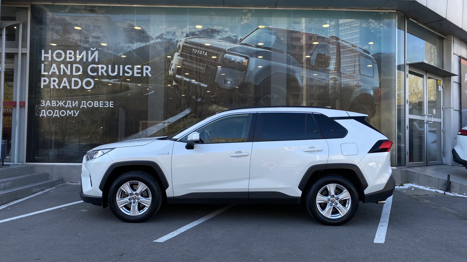 Toyota RAV4 2020 року з пробігом 185690 км, Універсал, Тойота Центр Одеса "ВіДі Пальміра", м.Одеса - 1240000 ГРН | Фото № 3