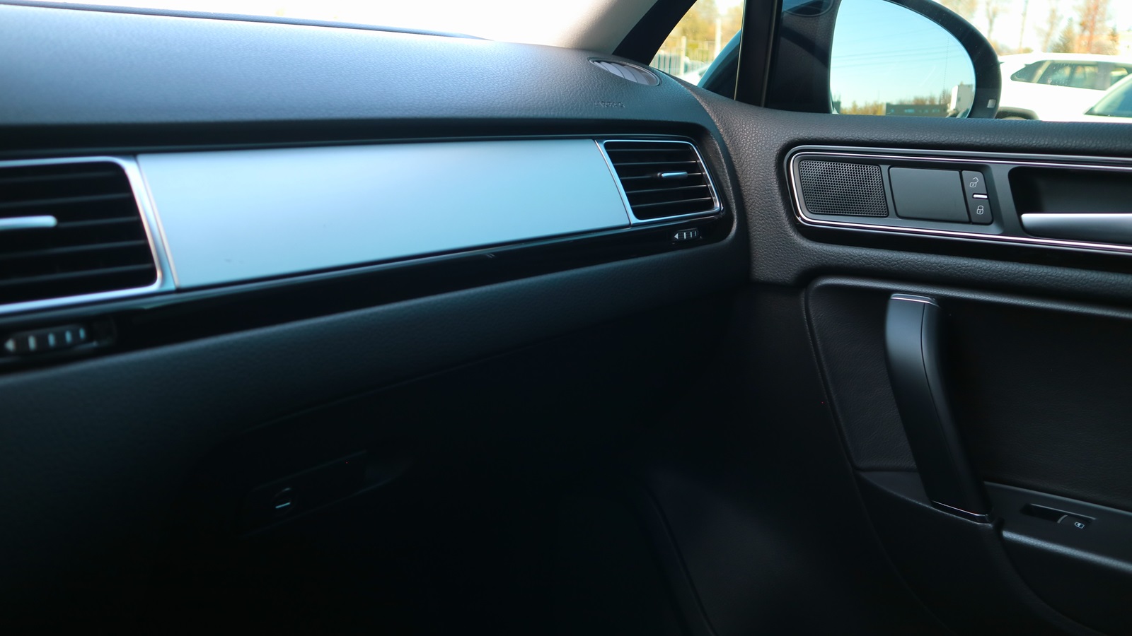 Інші авто VOLKSWAGEN TOUAREG 2016 року з пробігом 258364 км, Універсал, Тойота Центр Київ "Автосаміт Укравто Столичне", м.Київ - 923000 ГРН | Фото № 17
