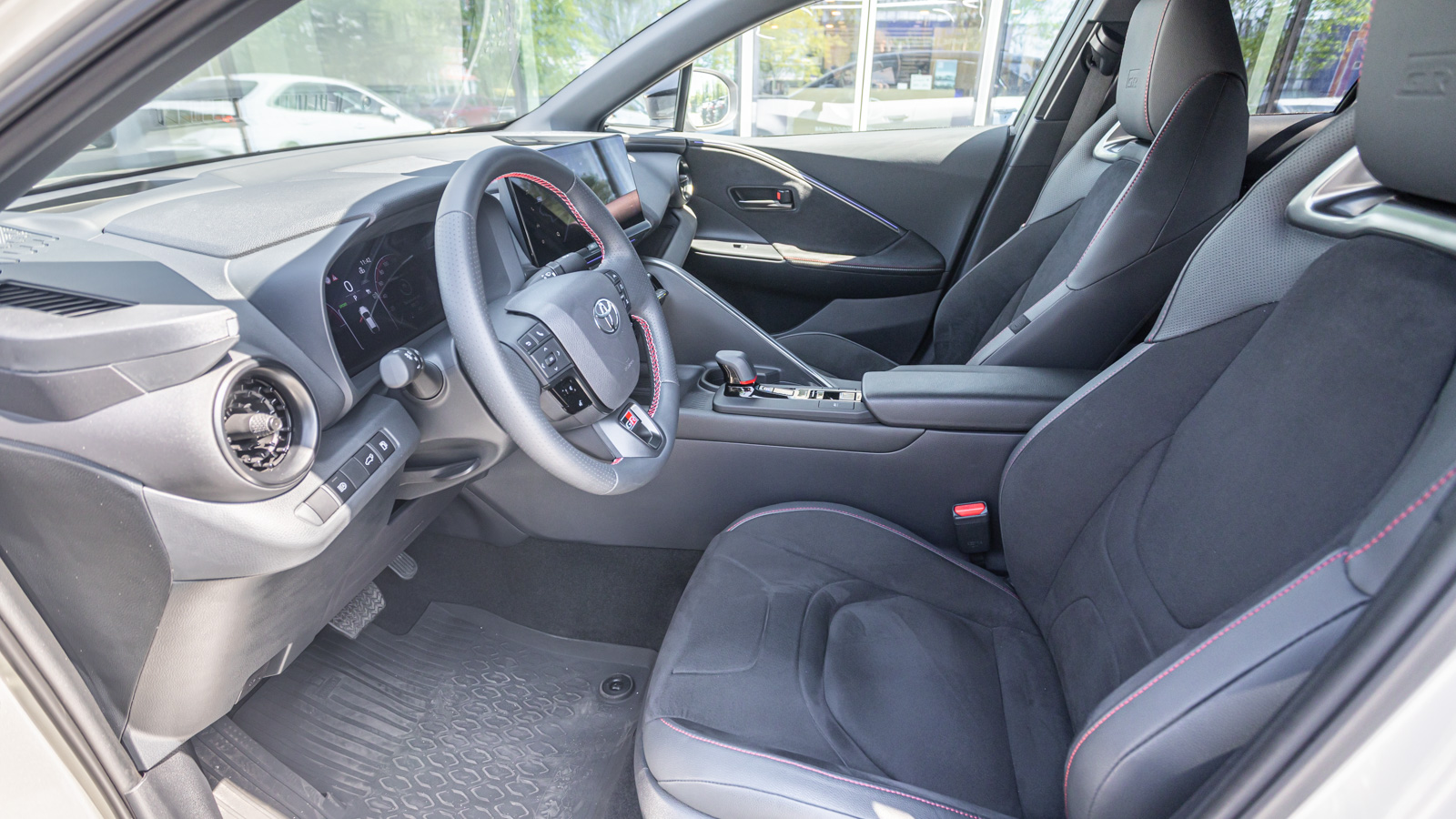 Toyota C-HR 2023 року з пробігом 1172 км, Хетчбек, Тойота Центр Дніпро "Алмаз Мотор" на Запорізькому шосе, м.Дніпро - 1730000 ГРН | Фото № 13