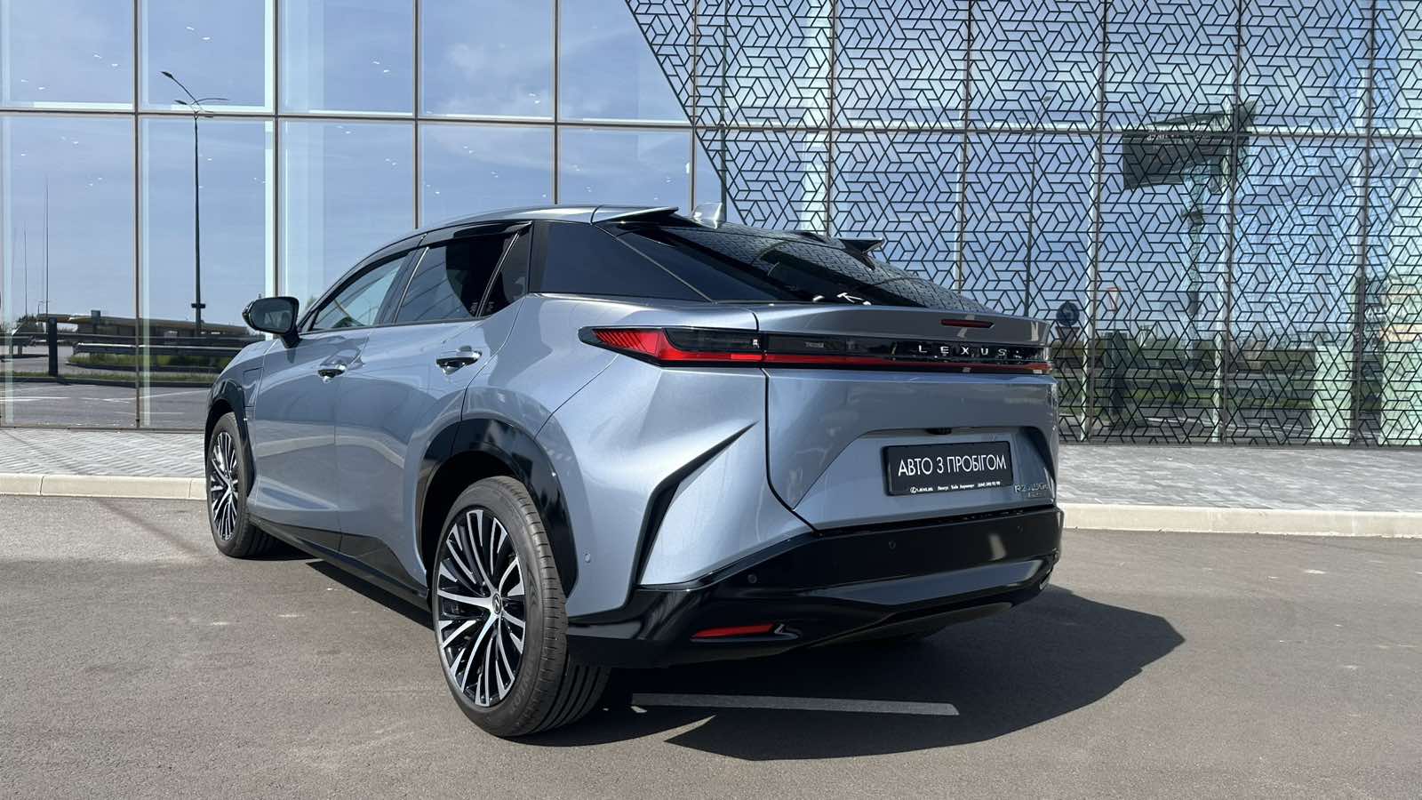 Lexus RZ 450e 2023 року з пробігом 2805 км, Універсал, Лексус Київ Аеропорт, м.Київ - 2276790 ГРН | Фото № 2