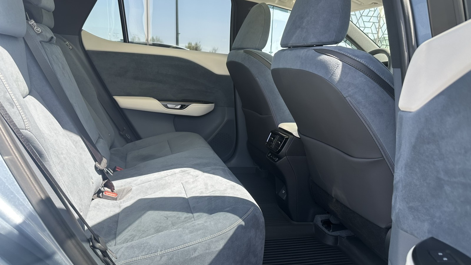 Lexus RZ 450e 2023 року з пробігом 2805 км, Універсал, Лексус Київ Аеропорт, м.Київ - 2276790 ГРН | Фото № 7