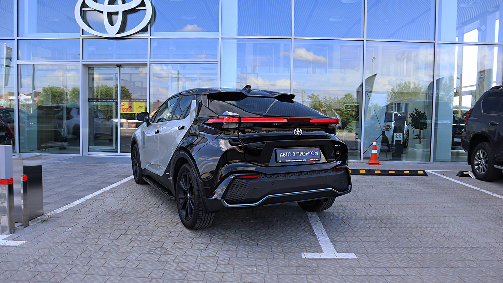Toyota C-HR 2023 року з пробігом 3812 км, Хетчбек, Тойота Центр Рівне "Агат Авто", м.Рівне - 1805040 ГРН | Фото № 2