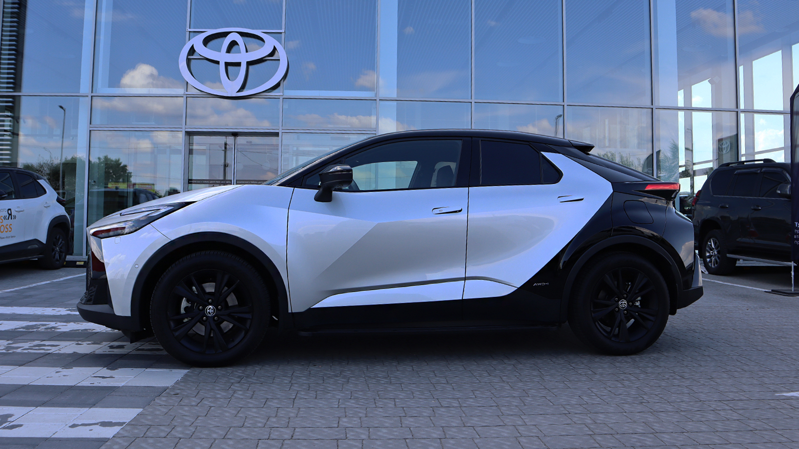 Toyota C-HR 2023 року з пробігом 3812 км, Хетчбек, Тойота Центр Рівне "Агат Авто", м.Рівне - 1805040 ГРН | Фото № 3