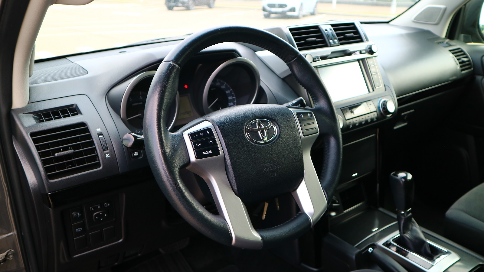 Toyota LAND CRUISER PRADO 2016 року з пробігом 247776 км, Універсал, Тойота Центр Київ "Автосаміт Укравто Столичне", м.Київ - 1007000 ГРН | Фото № 16