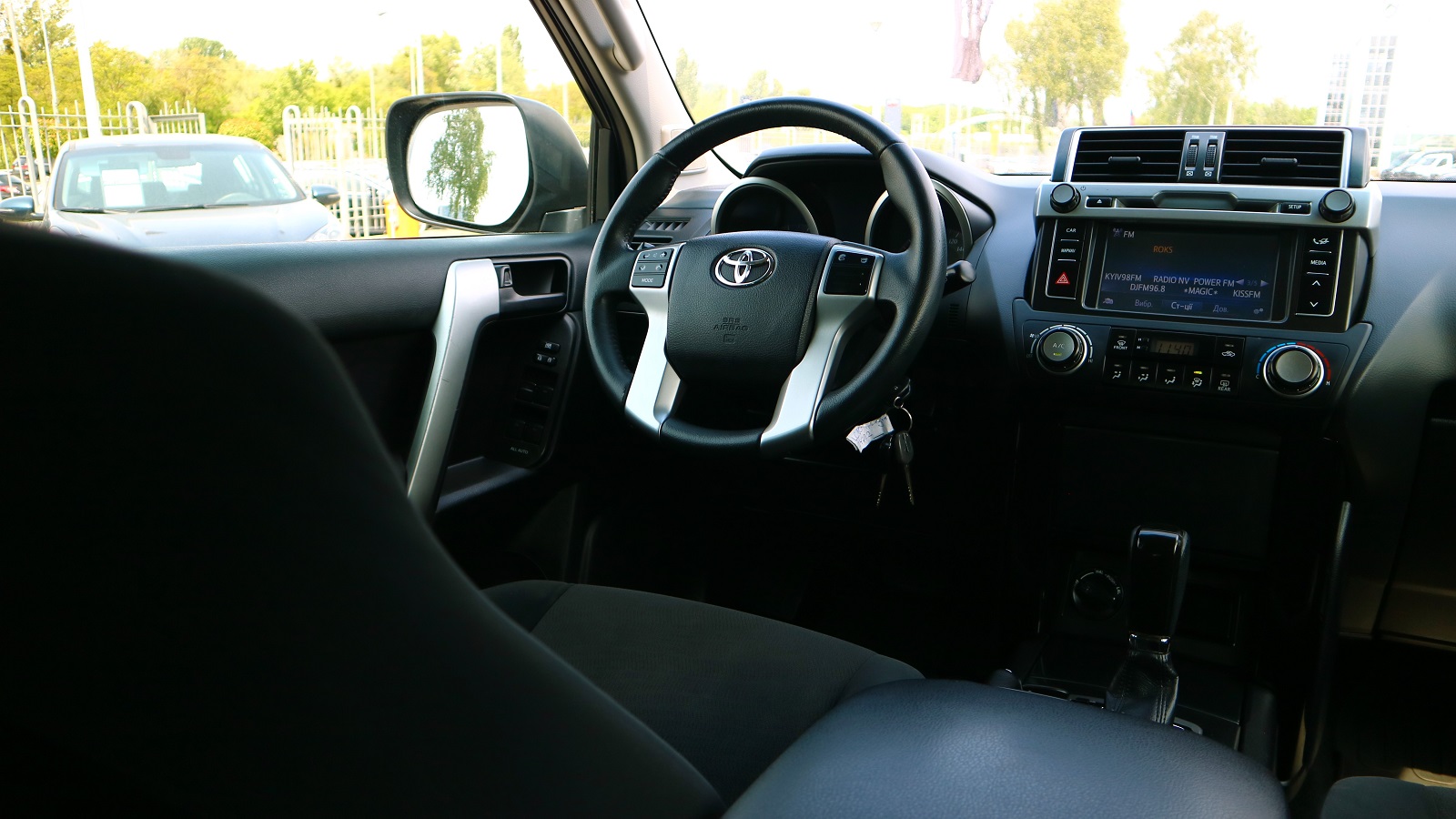 Toyota LAND CRUISER PRADO 2016 року з пробігом 247776 км, Універсал, Тойота Центр Київ "Автосаміт Укравто Столичне", м.Київ - 1007000 ГРН | Фото № 19