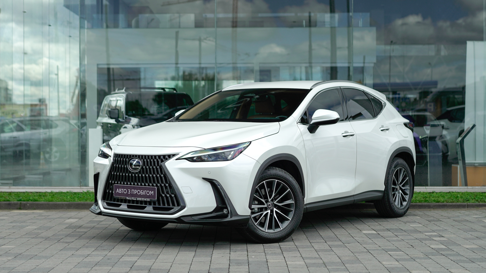 Lexus NX 2021 року з пробігом 36645 км, Універсал, Лексус Львів, м.Львів - 2386250 ГРН | Фото № 1