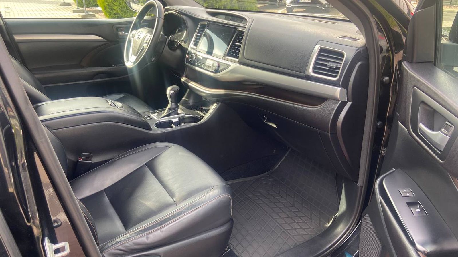 Toyota HIGHLANDER 2016 року з пробігом 119601 км, Універсал, Тойота Центр Хмельницький "Гранд Мотор", м.Хмельницький - 940000 ГРН | Фото № 6