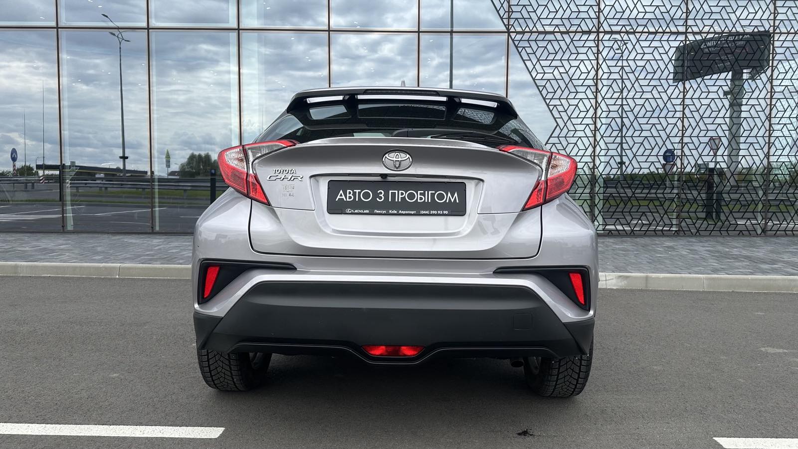 Toyota C-HR 2019 року з пробігом 61800 км, Хетчбек, Лексус Київ Аеропорт, м.Київ - 810682 ГРН | Фото № 4