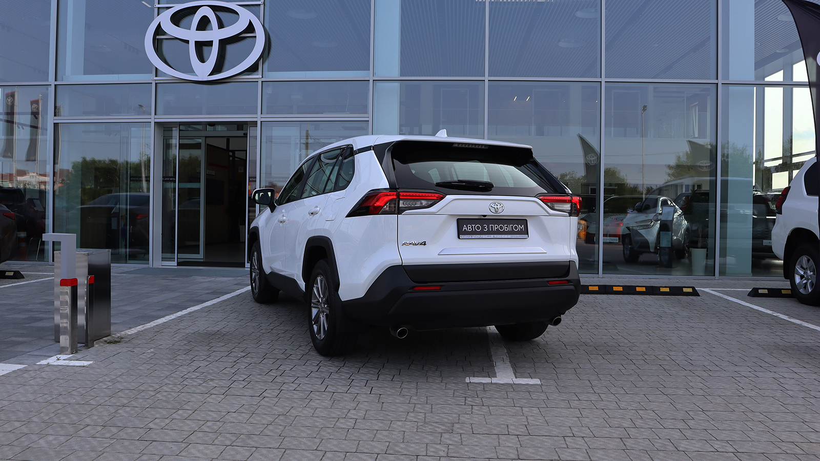 Toyota RAV4 2019 року з пробігом 130307 км, Універсал, Тойота Центр Рівне "Агат Авто", м.Рівне - 1047420 ГРН | Фото № 2