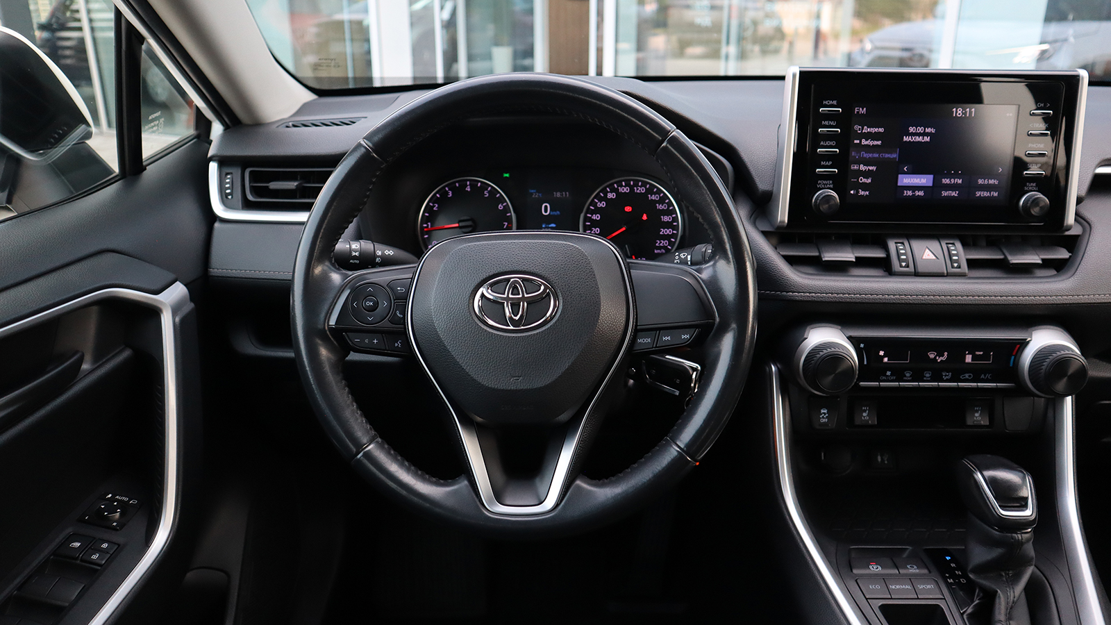 Toyota RAV4 2019 року з пробігом 130307 км, Універсал, Тойота Центр Рівне "Агат Авто", м.Рівне - 1047420 ГРН | Фото № 9