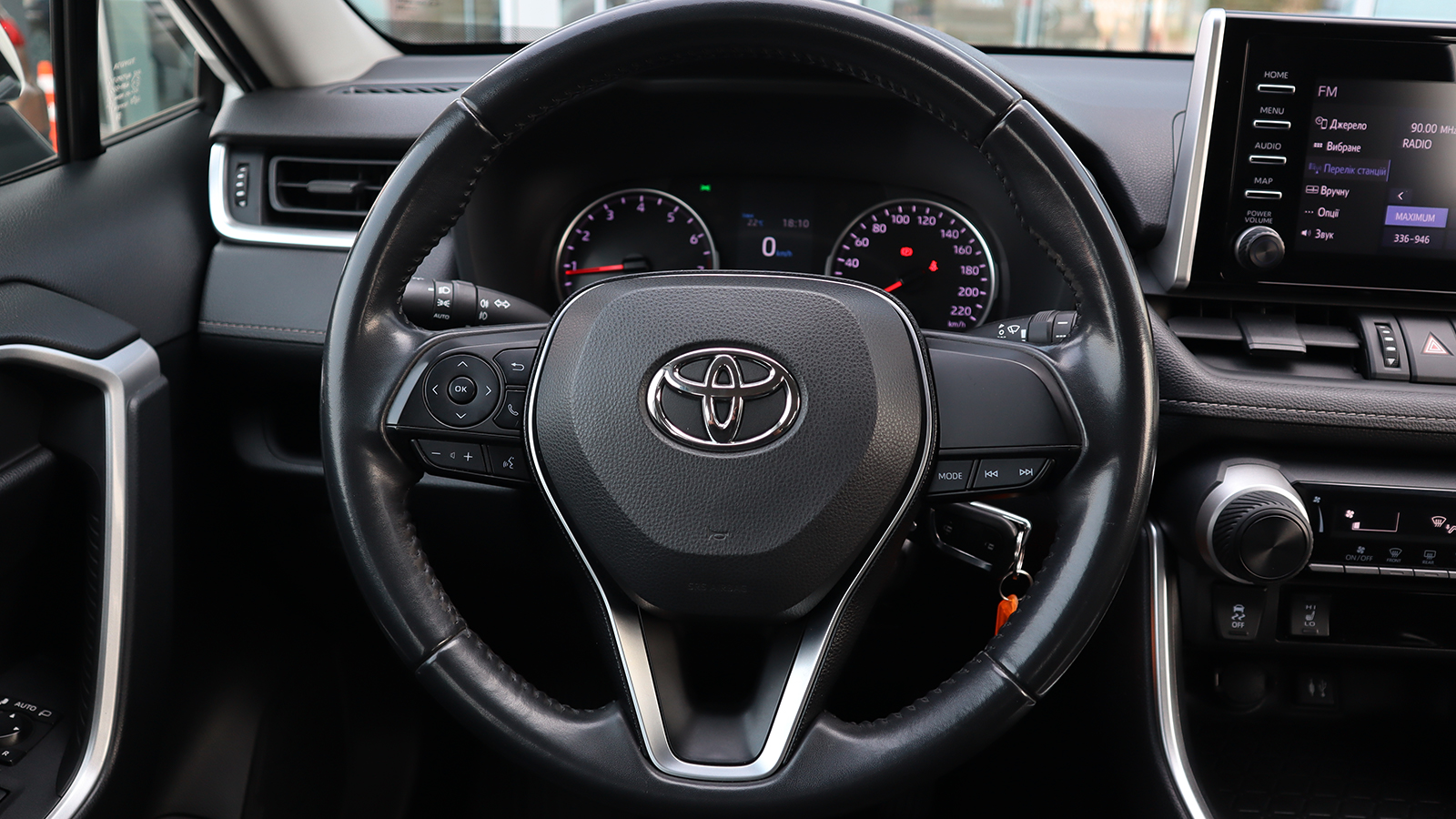 Toyota RAV4 2019 року з пробігом 130307 км, Універсал, Тойота Центр Рівне "Агат Авто", м.Рівне - 1047420 ГРН | Фото № 13
