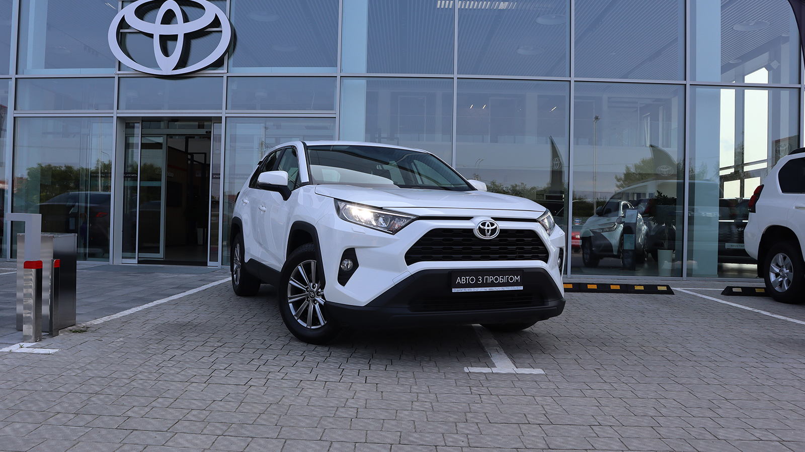 Toyota RAV4 2019 року з пробігом 130307 км, Універсал, Тойота Центр Рівне "Агат Авто", м.Рівне - 1047420 ГРН | Фото № 19