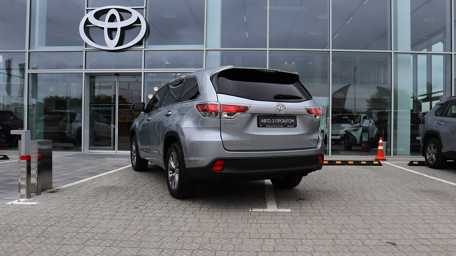 Toyota HIGHLANDER 2014 року з пробігом 195138 км, Універсал, Тойота Центр Рівне "Агат Авто", м.Рівне - 948060 ГРН | Фото № 2