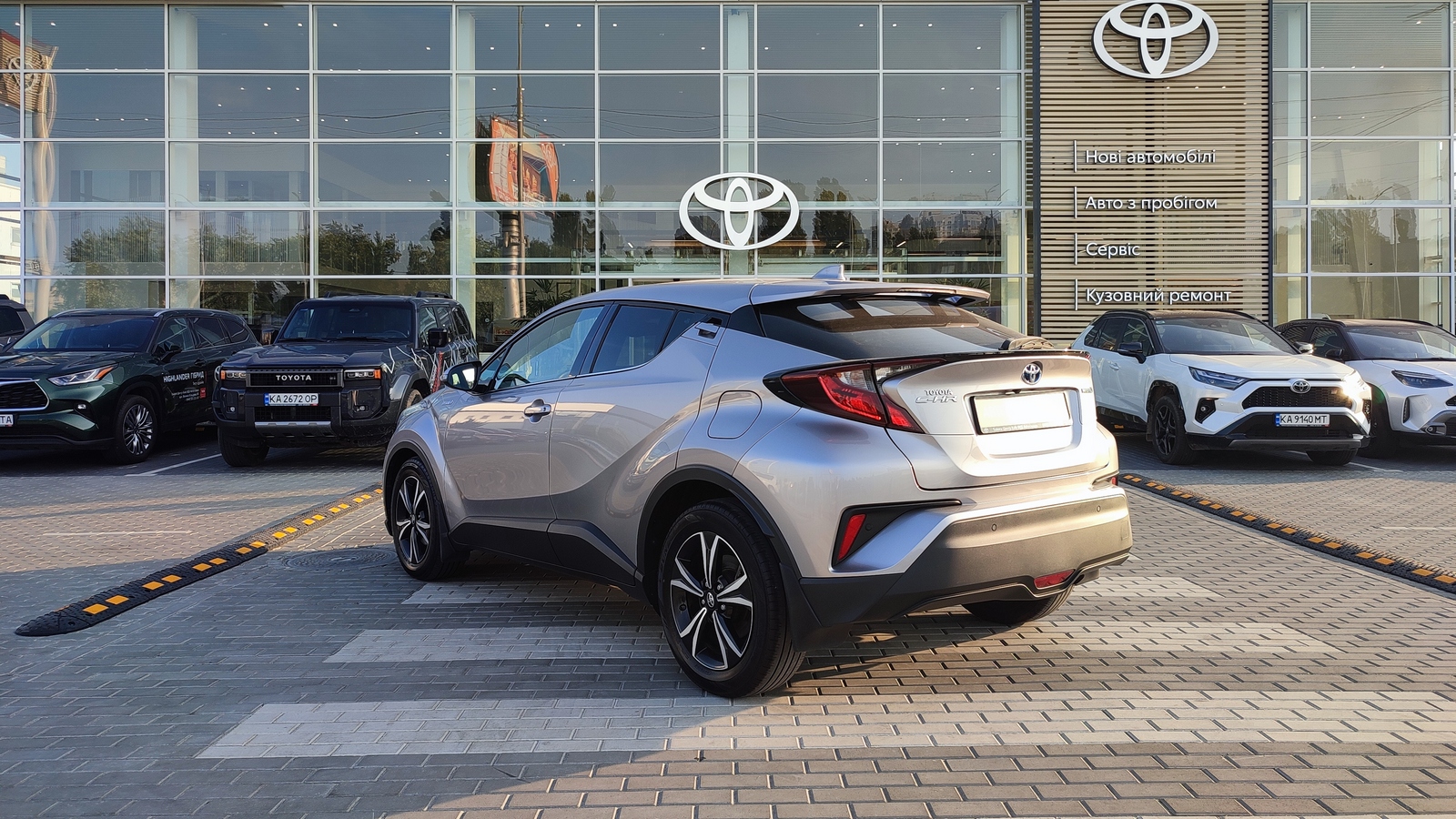 Toyota C-HR 2020 року з пробігом 81200 км, Хетчбек, Тойота Центр Київ "ВіДі Автострада", м.Київ - 1080000 ГРН | Фото № 2