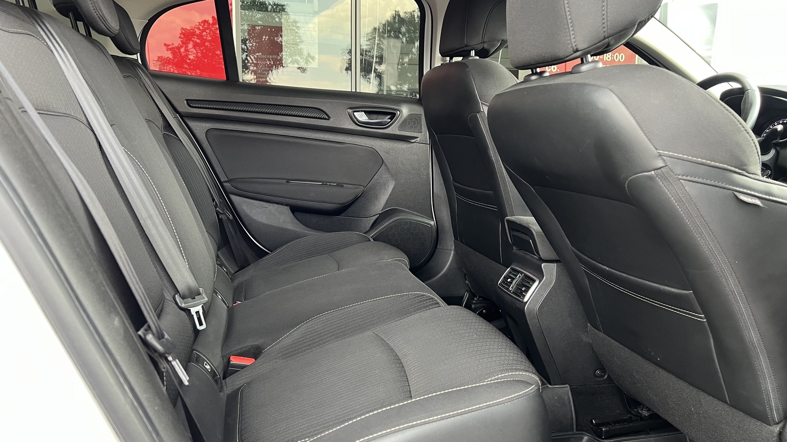 Інші авто RENAULT MEGANE 2019 року з пробігом 107854 км, Седан, Тойота Центр Вінниця "Преміум Мотор", м.Вінниця - 640000 ГРН | Фото № 7