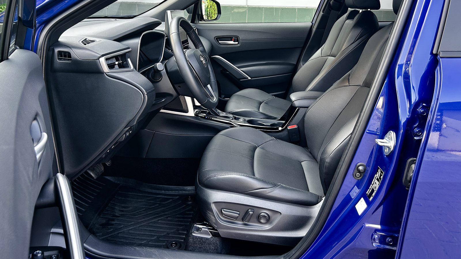 Toyota COROLLA CROSS 2023 року з пробігом 20185 км, Універсал, Тойота Центр Чернівці "Олімп-Моторс", м.Чернівці - 1539999 ГРН | Фото № 12
