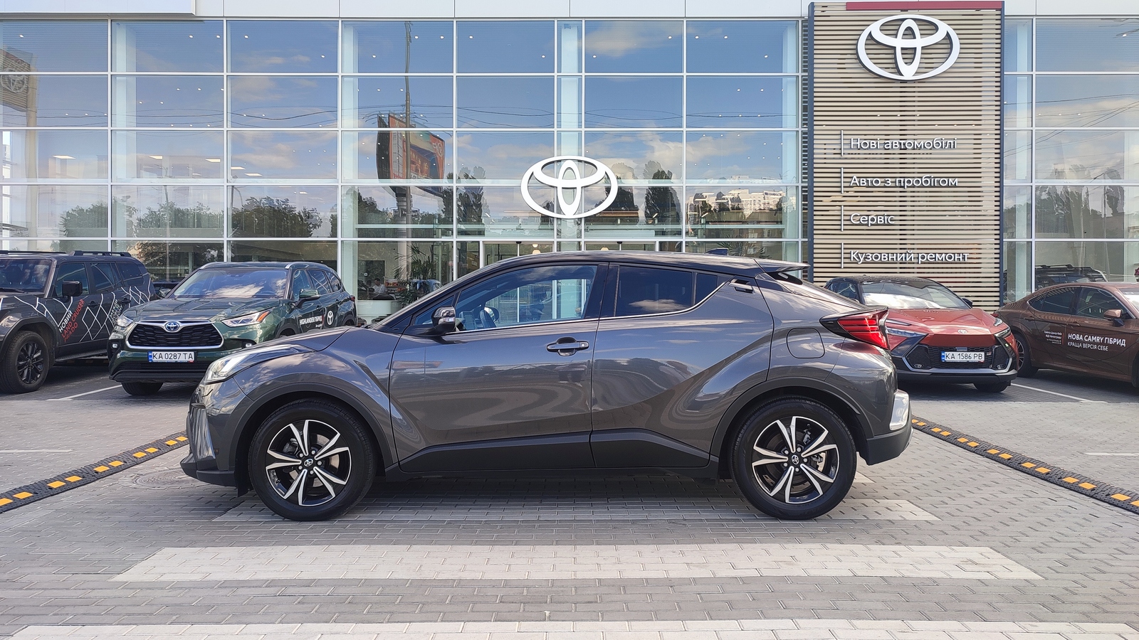 Toyota C-HR 2022 року з пробігом 56977 км, Хетчбек, Тойота Центр Київ "ВіДі Автострада", м.Київ - 1360000 ГРН | Фото № 3