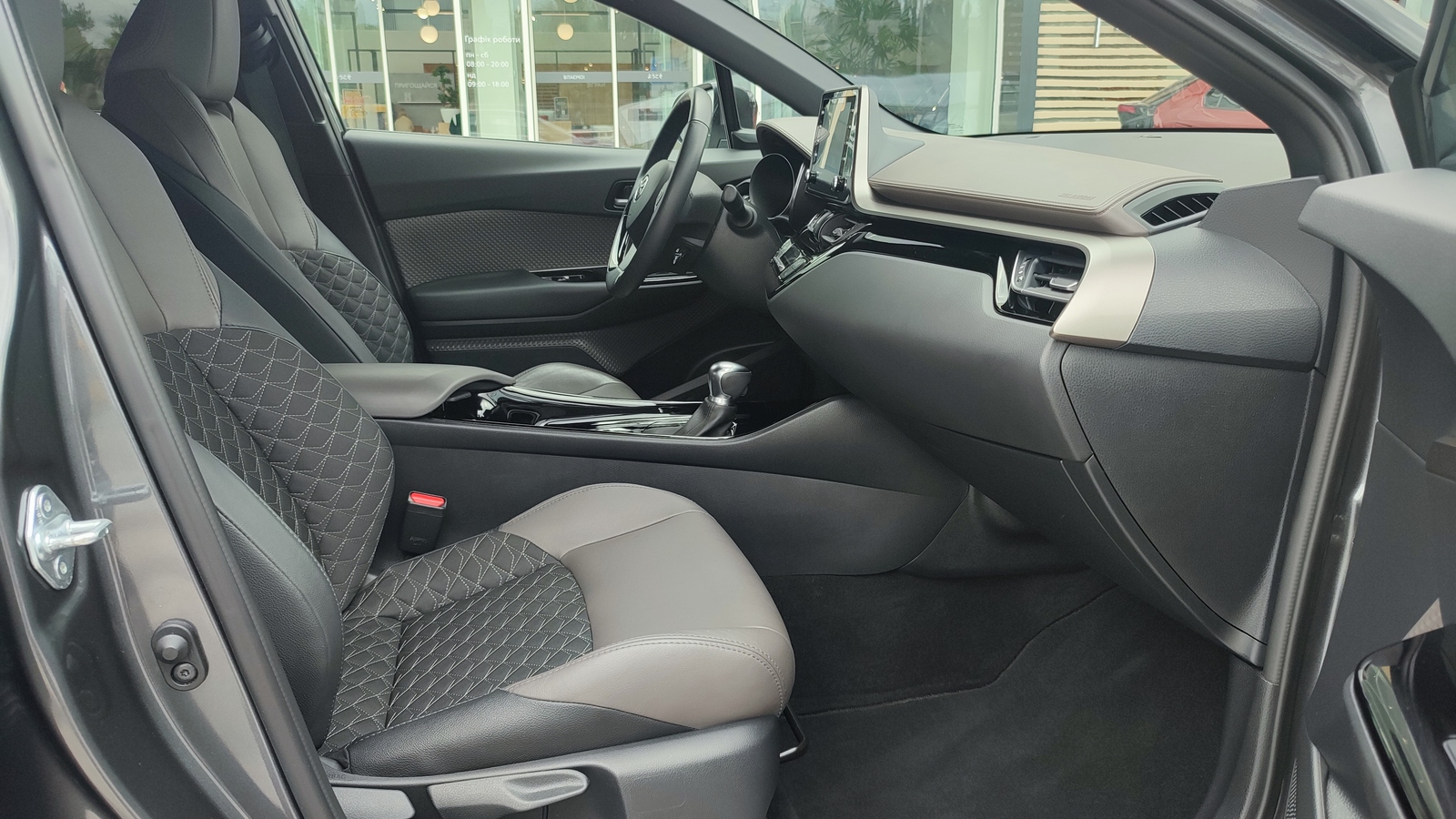 Toyota C-HR 2022 року з пробігом 56977 км, Хетчбек, Тойота Центр Київ "ВіДі Автострада", м.Київ - 1360000 ГРН | Фото № 6