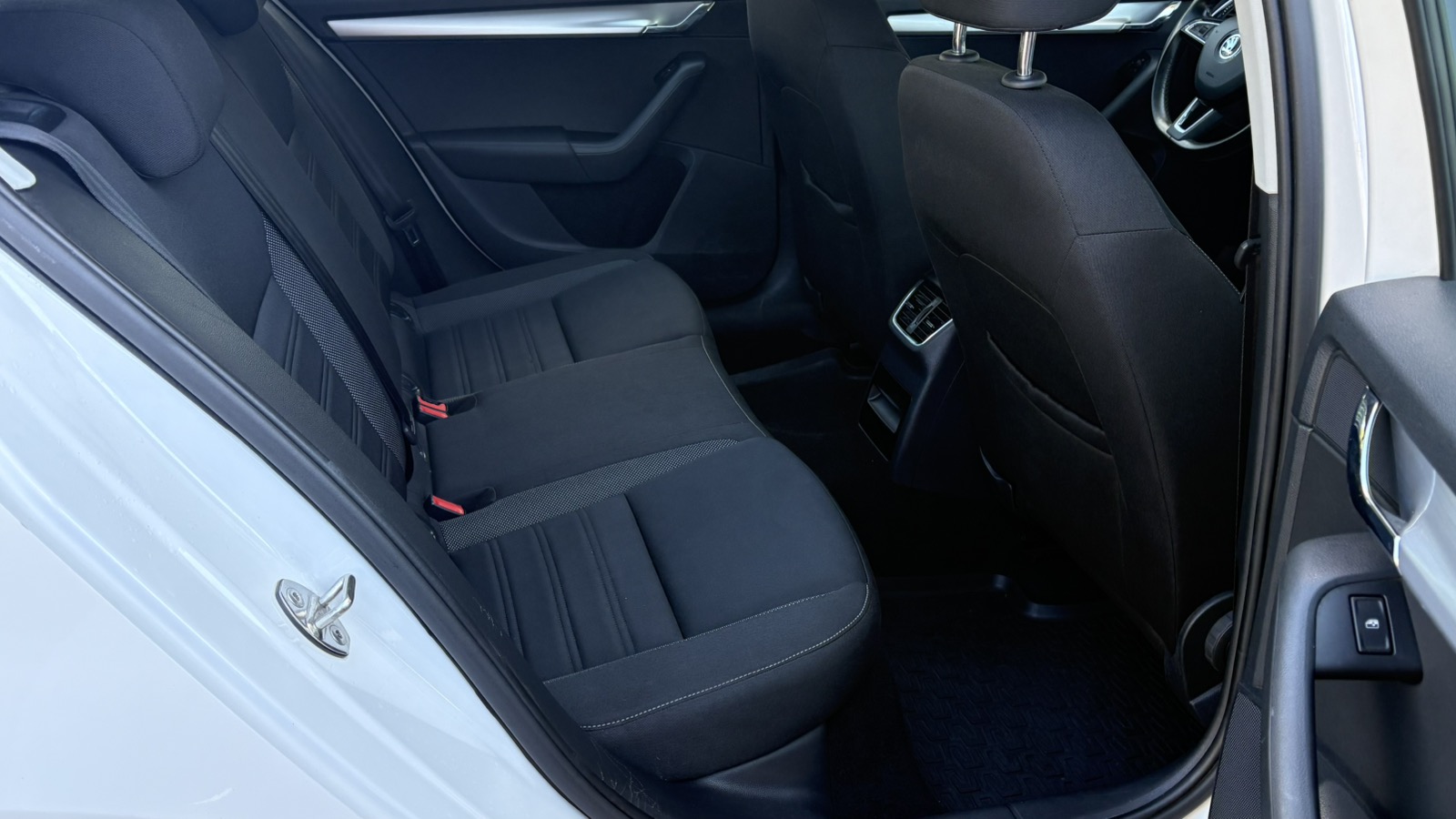 Інші авто SKODA OCTAVIA 2017 року з пробігом 167991 км, Седан, Тойота Центр Київ "Автосаміт Укравто", м.Київ - 512000 ГРН | Фото № 7