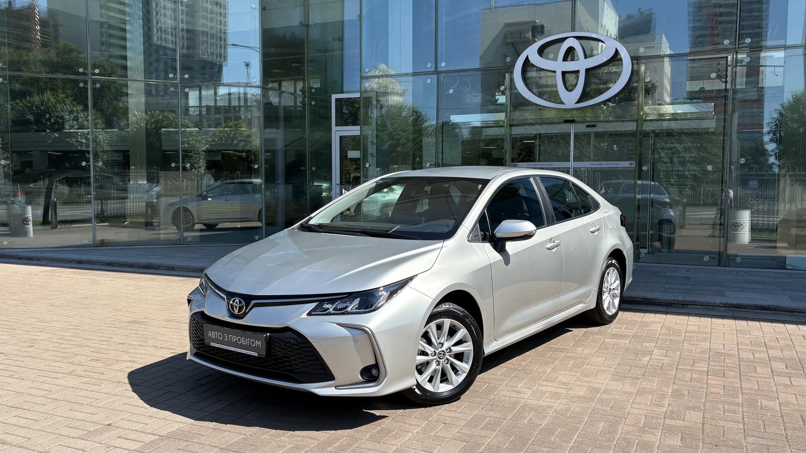 Toyota COROLLA 2024 року з пробігом 6122 км, Седан, Тойота Центр Київ "Автосаміт Укравто", м.Київ - 1146830 ГРН | Фото № 1