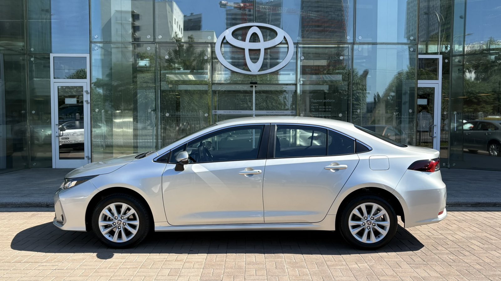 Toyota COROLLA 2024 року з пробігом 6122 км, Седан, Тойота Центр Київ "Автосаміт Укравто", м.Київ - 1146830 ГРН | Фото № 3