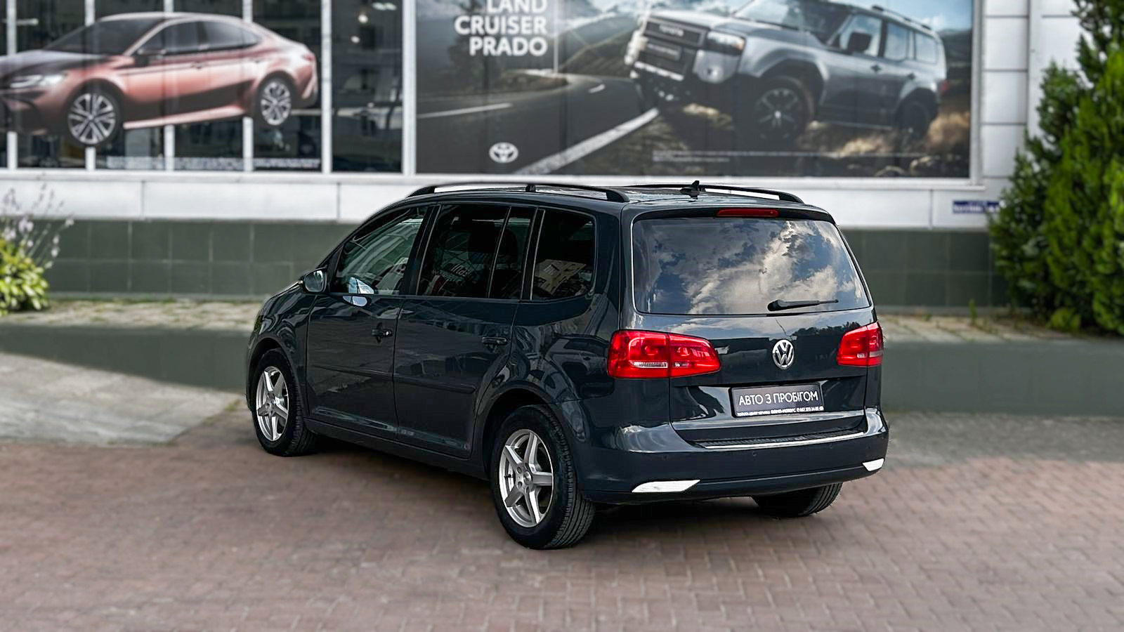 Інші авто VOLKSWAGEN TOURAN 2014 року з пробігом 275754 км, Універсал, Тойота Центр Чернівці "Олімп-Моторс", м.Чернівці - 470000 ГРН | Фото № 2