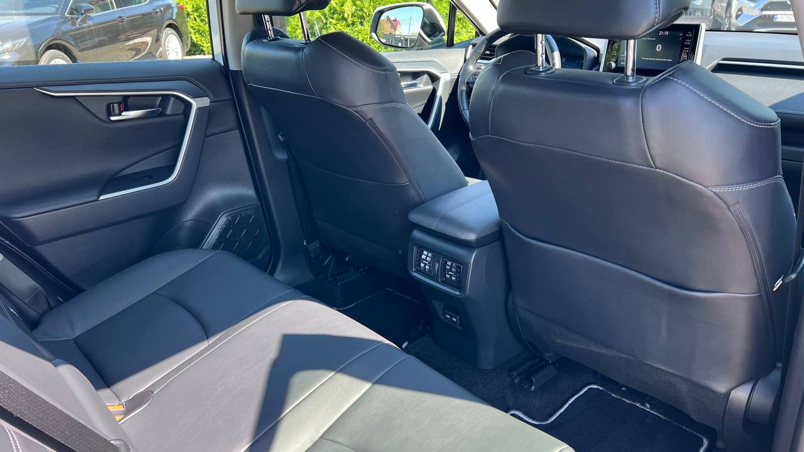 Toyota RAV4 2022 року з пробігом 67989 км, Універсал, Тойота Центр Хмельницький "Гранд Мотор", м.Хмельницький - 1482000 ГРН | Фото № 7