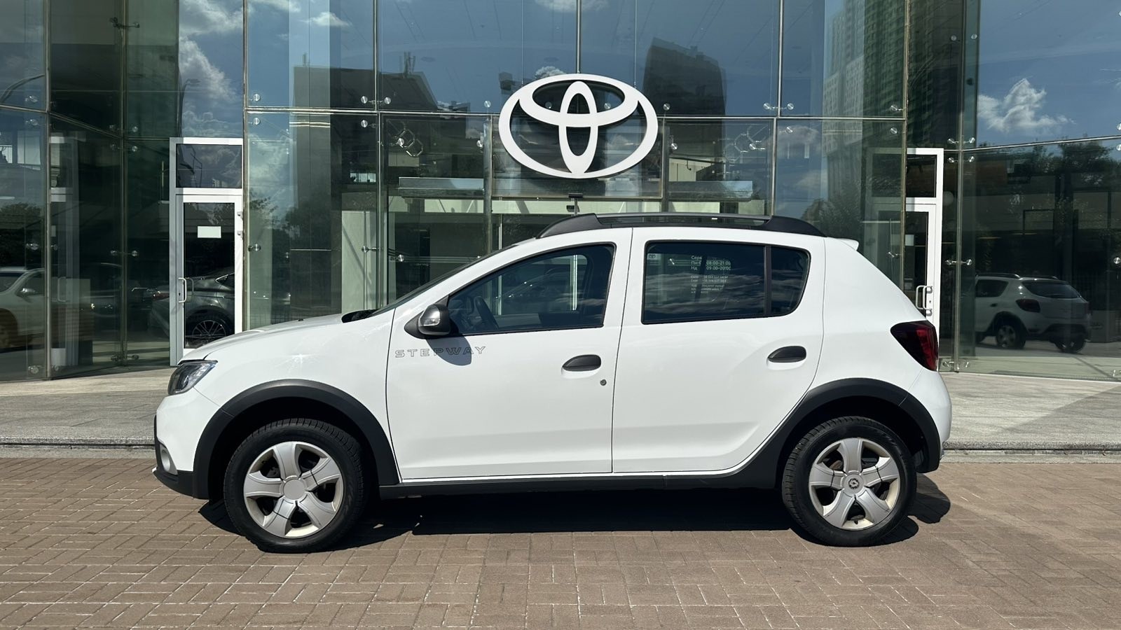 Інші авто RENAULT Stepway 2020 року з пробігом 67168 км, Хетчбек, Тойота Центр Київ "Автосаміт Укравто", м.Київ - 478530 ГРН | Фото № 3