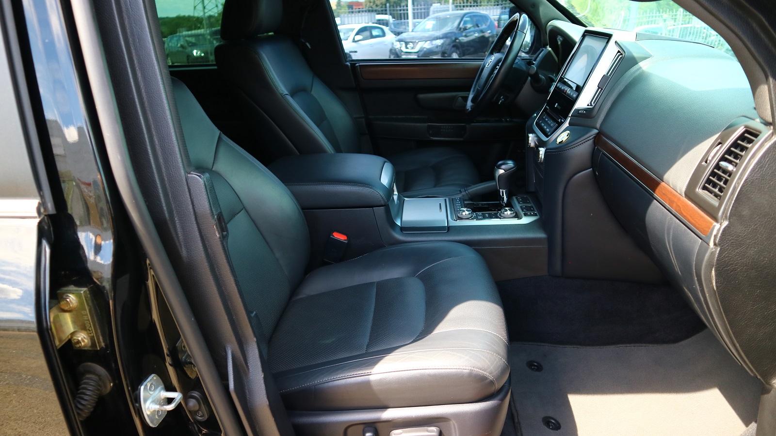 Toyota LAND CRUISER 2018 року з пробігом 41604 км, Універсал, Тойота Центр Київ "Автосаміт Укравто Столичне", м.Київ - 7953000 ГРН | Фото № 6
