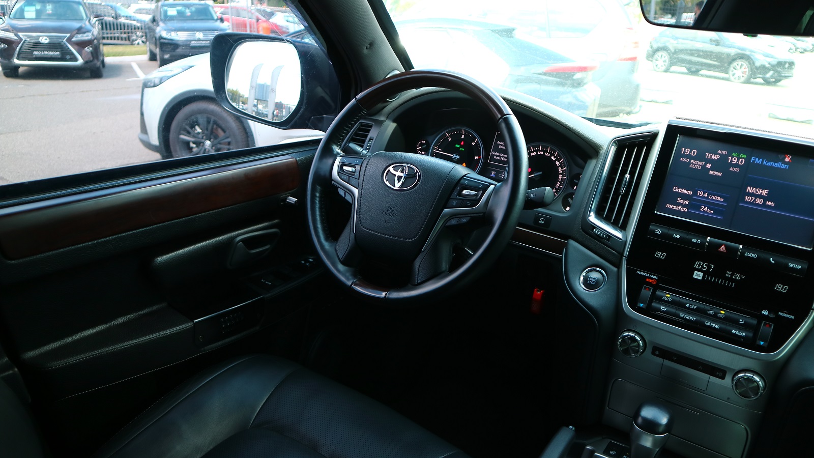 Toyota LAND CRUISER 2018 року з пробігом 41604 км, Універсал, Тойота Центр Київ "Автосаміт Укравто Столичне", м.Київ - 7953000 ГРН | Фото № 22
