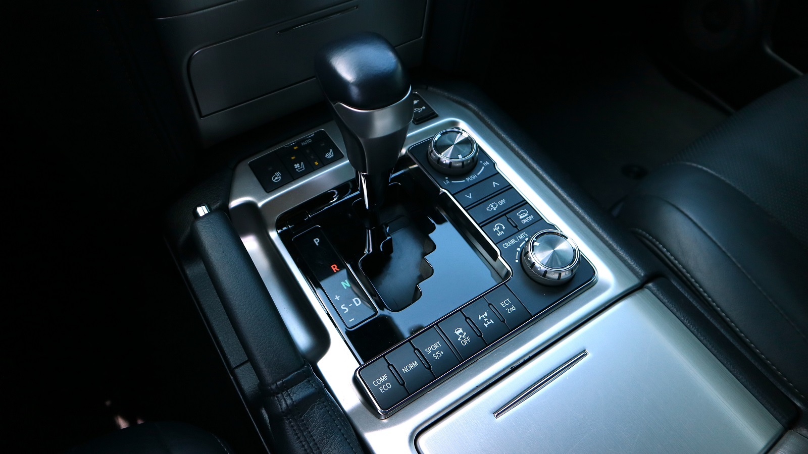 Toyota LAND CRUISER 2018 року з пробігом 41604 км, Універсал, Тойота Центр Київ "Автосаміт Укравто Столичне", м.Київ - 7953000 ГРН | Фото № 23