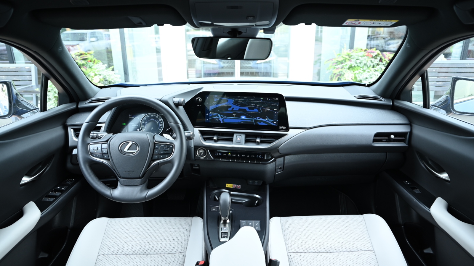 Lexus UX 300e 2023 року з пробігом 3694 км, Універсал, Тойота Центр Київ "Сіті Плаза", м.Київ - 1536600 ГРН | Фото № 8