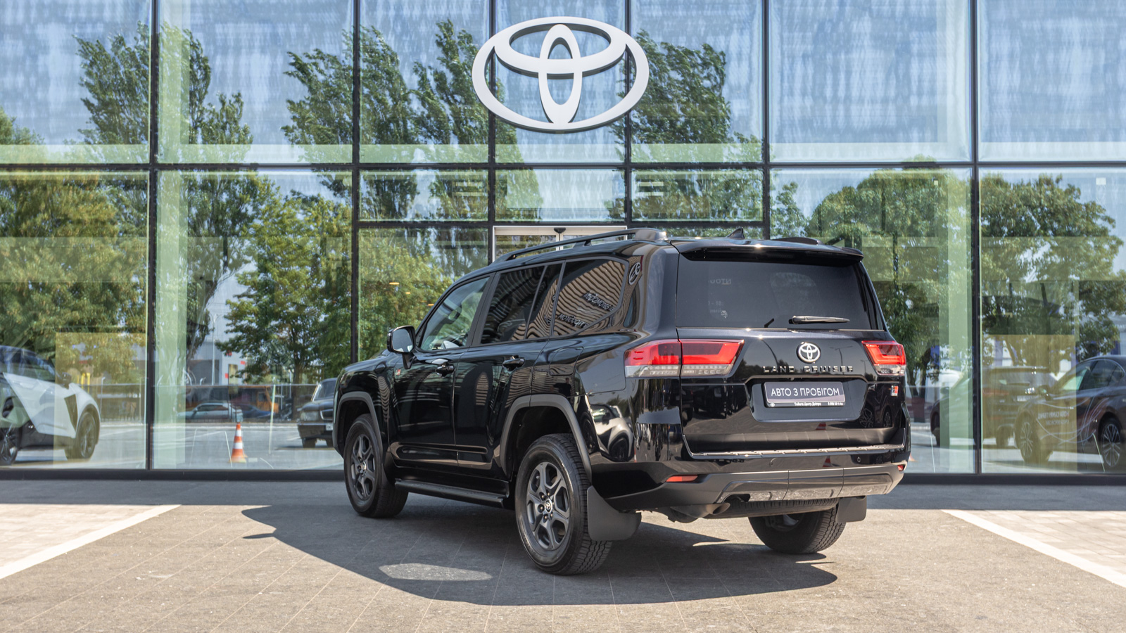 Toyota LAND CRUISER 2023 року з пробігом 47063 км, Універсал, Тойота Центр Дніпро "Алмаз Мотор" на Запорізькому шосе, м.Дніпро - 3430000 ГРН | Фото № 2