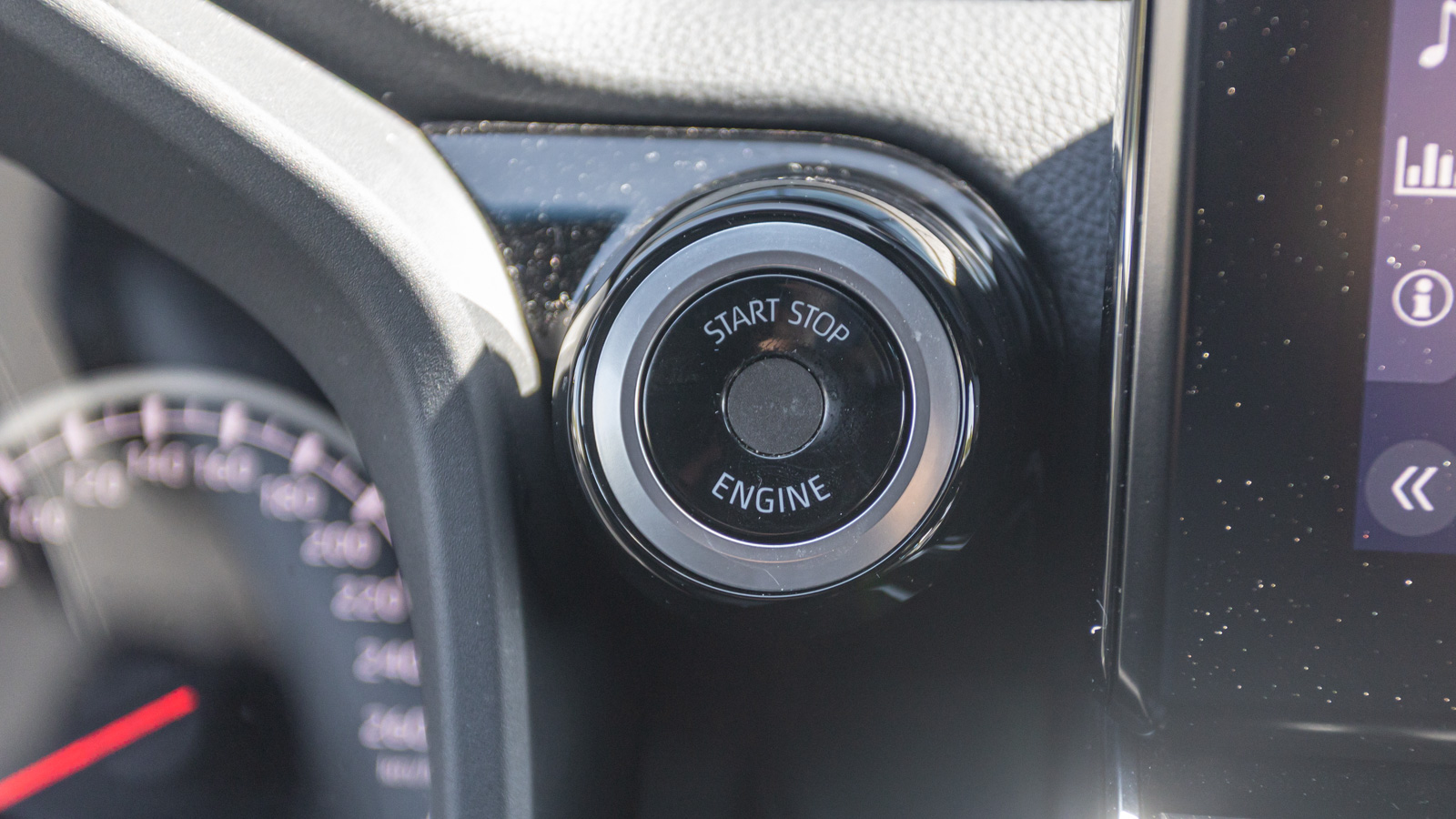 Toyota LAND CRUISER 2023 року з пробігом 47063 км, Універсал, Тойота Центр Дніпро "Алмаз Мотор" на Запорізькому шосе, м.Дніпро - 3430000 ГРН | Фото № 31