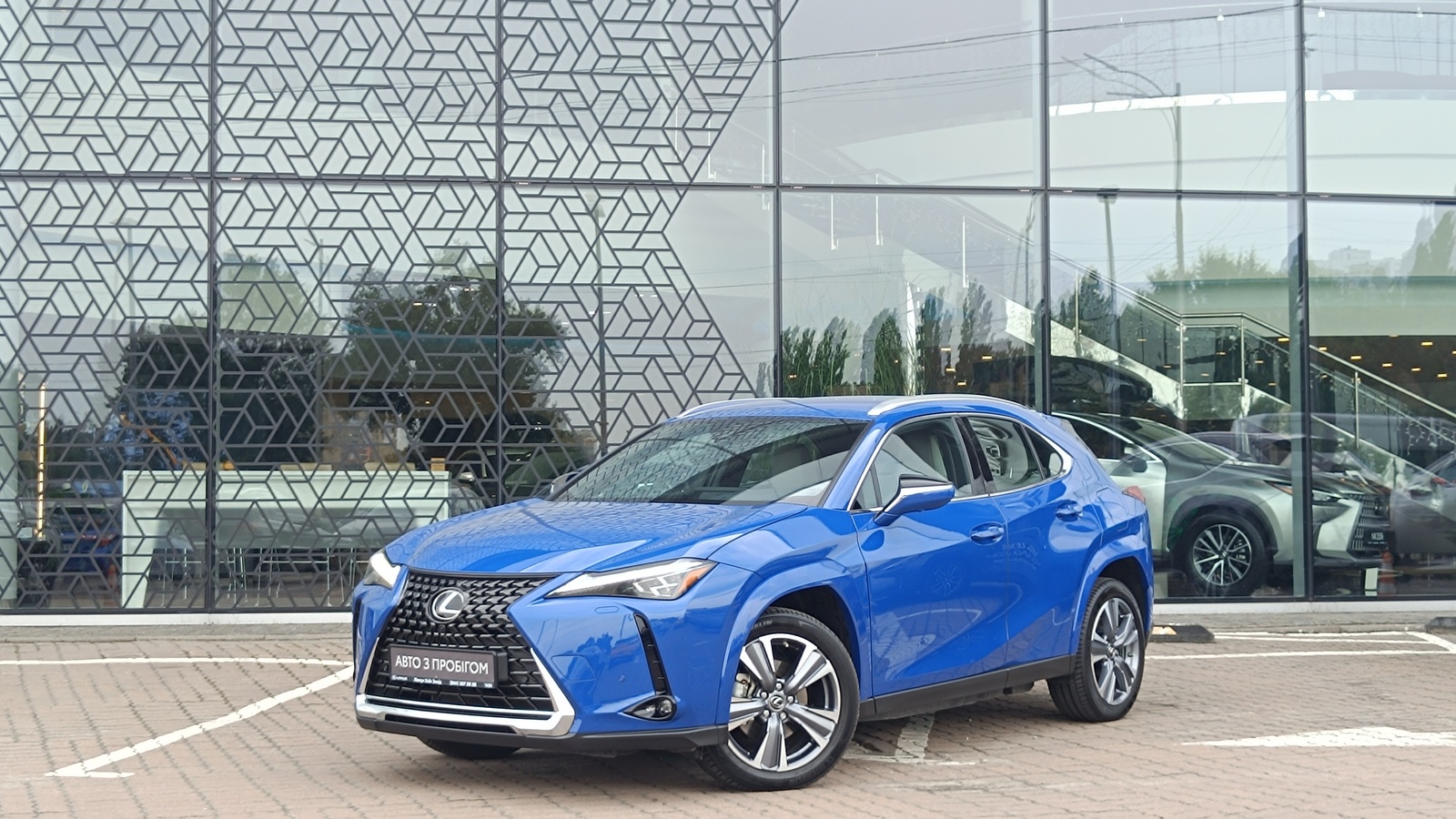 Lexus UX 300e 2023 року з пробігом 3352 км, Універсал, Лексус Київ Захід, м.Київ - 1536600 ГРН | Фото № 1