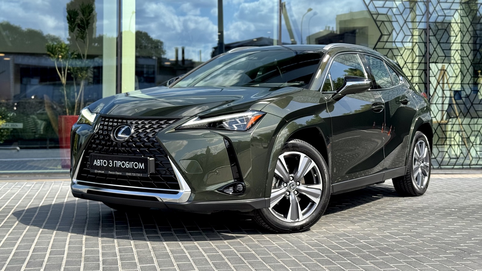 Lexus UX 300e 2023 року з пробігом 9017 км, Універсал, Лексус Одеса, м.Одеса - 1740835 ГРН | Фото № 1