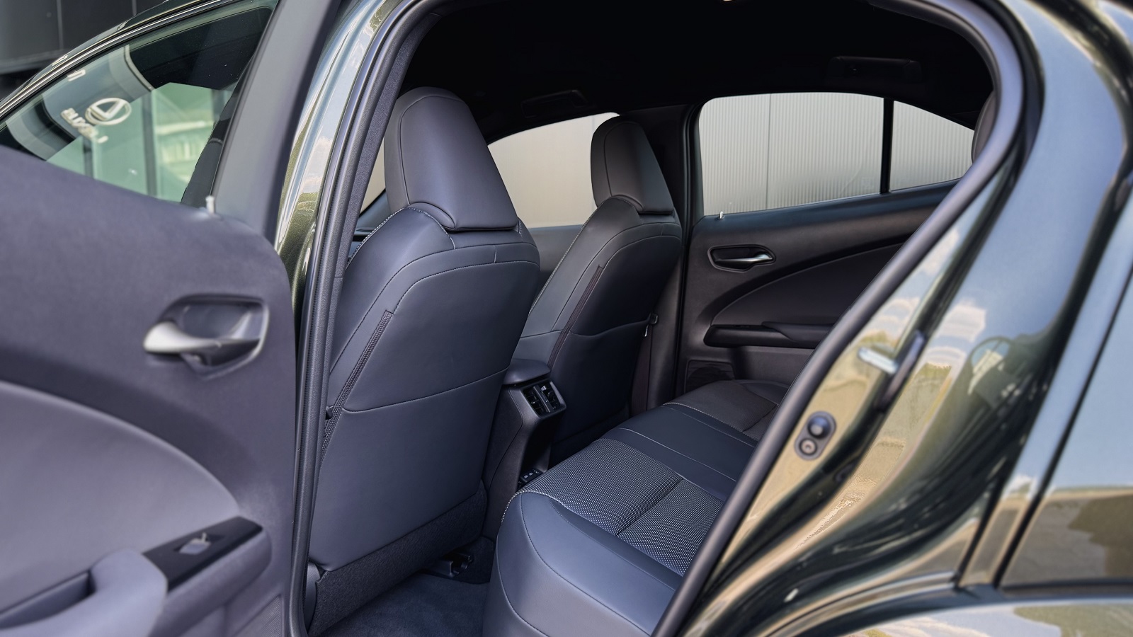 Lexus UX 300e 2023 року з пробігом 9017 км, Універсал, Лексус Одеса, м.Одеса - 1740835 ГРН | Фото № 11