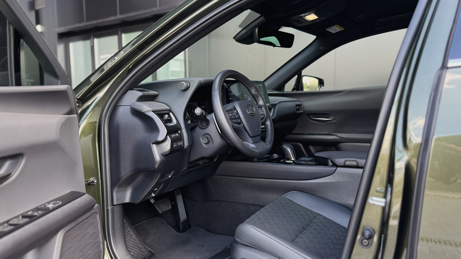 Lexus UX 300e 2023 року з пробігом 9017 км, Універсал, Лексус Одеса, м.Одеса - 1740835 ГРН | Фото № 12