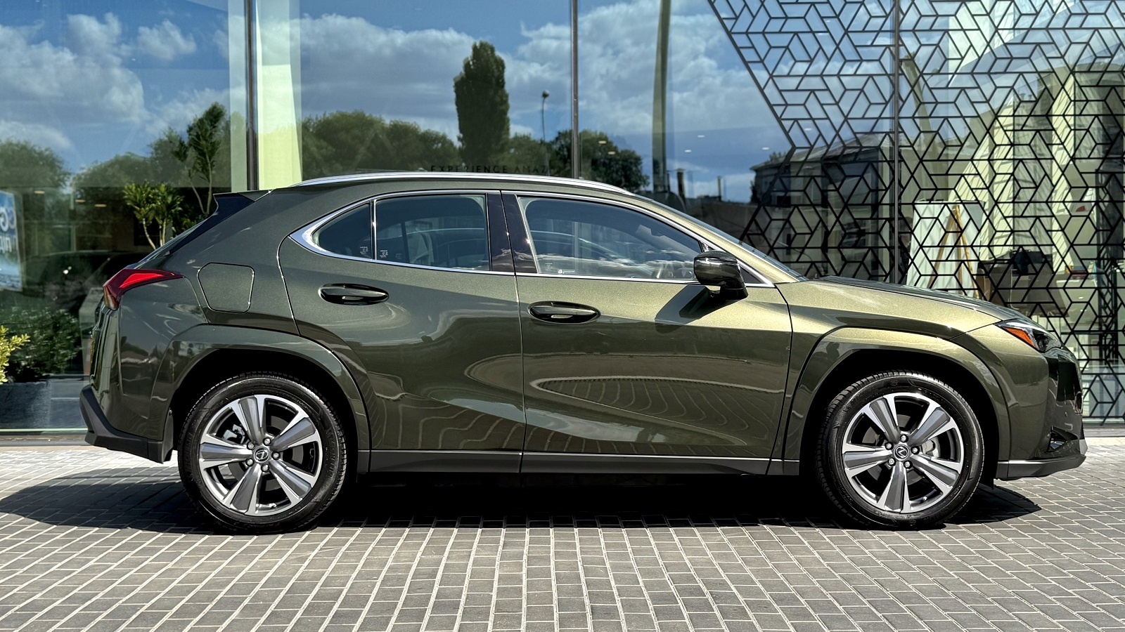 Lexus UX 300e 2023 року з пробігом 9017 км, Універсал, Лексус Одеса, м.Одеса - 1740835 ГРН | Фото № 17