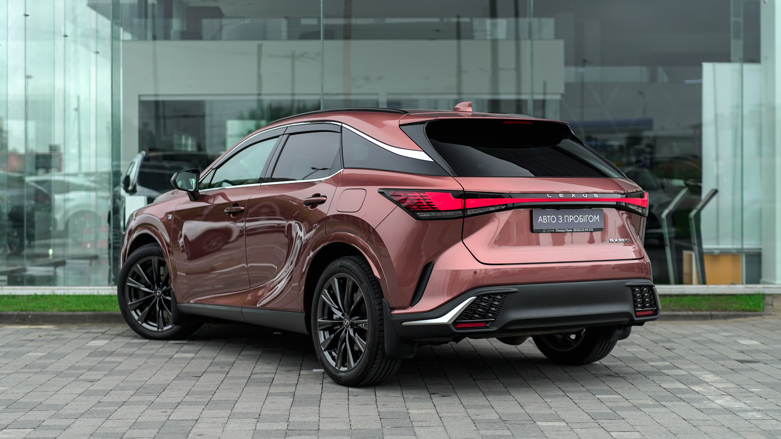 Lexus RX 2022 року з пробігом 4594 км, Універсал, Лексус Львів, м.Львів - 3195500 ГРН | Фото № 2