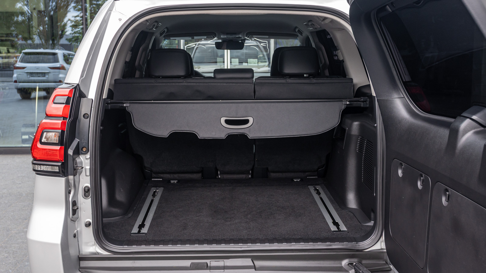 Toyota LAND CRUISER PRADO 2018 року з пробігом 198416 км, Універсал, Тойота Центр Дніпро "Алмаз Мотор" на Запорізькому шосе, м.Дніпро - 1501200 ГРН | Фото № 9