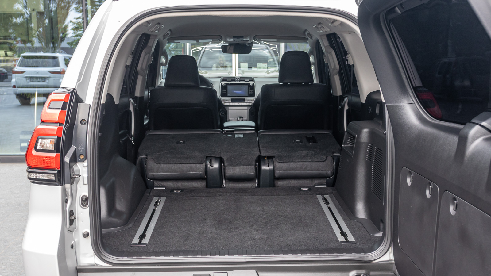 Toyota LAND CRUISER PRADO 2018 року з пробігом 198416 км, Універсал, Тойота Центр Дніпро "Алмаз Мотор" на Запорізькому шосе, м.Дніпро - 1501200 ГРН | Фото № 10