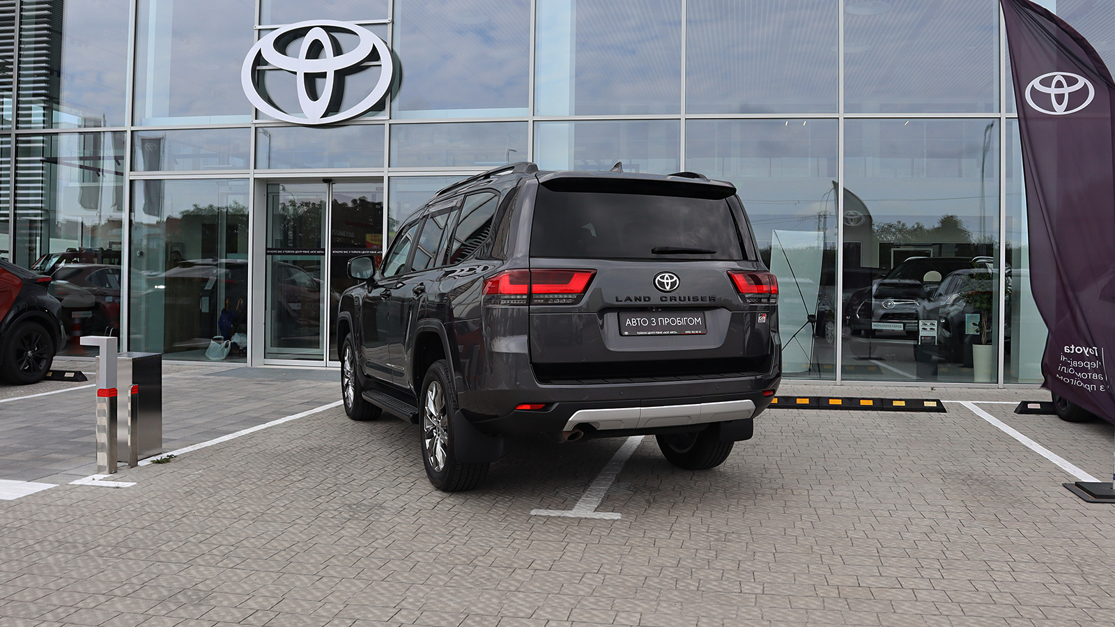 Toyota LAND CRUISER 2023 року з пробігом 177073 км, Універсал, Тойота Центр Рівне "Агат Авто", м.Рівне - 3105000 ГРН | Фото № 2