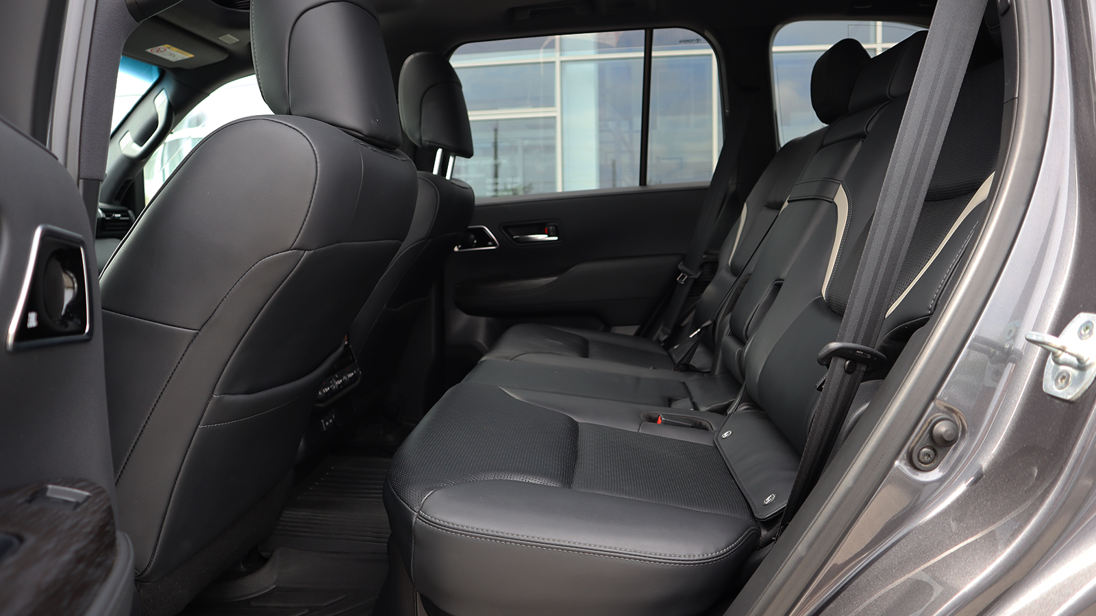 Toyota LAND CRUISER 2023 року з пробігом 177073 км, Універсал, Тойота Центр Рівне "Агат Авто", м.Рівне - 3105000 ГРН | Фото № 11