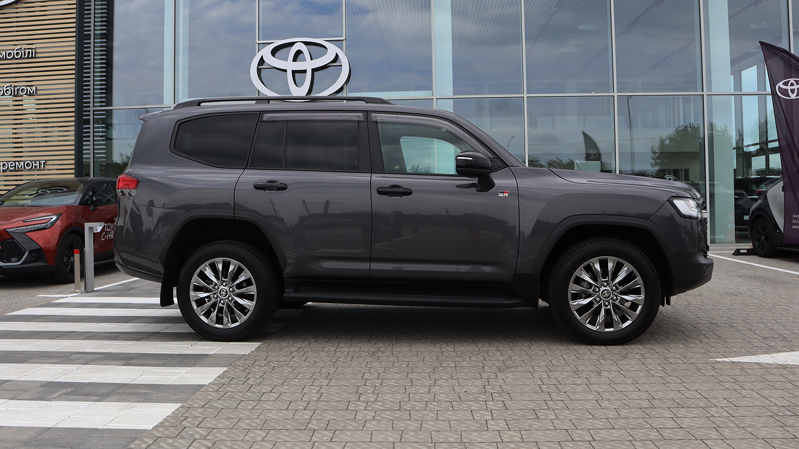 Toyota LAND CRUISER 2023 року з пробігом 177073 км, Універсал, Тойота Центр Рівне "Агат Авто", м.Рівне - 3105000 ГРН | Фото № 17