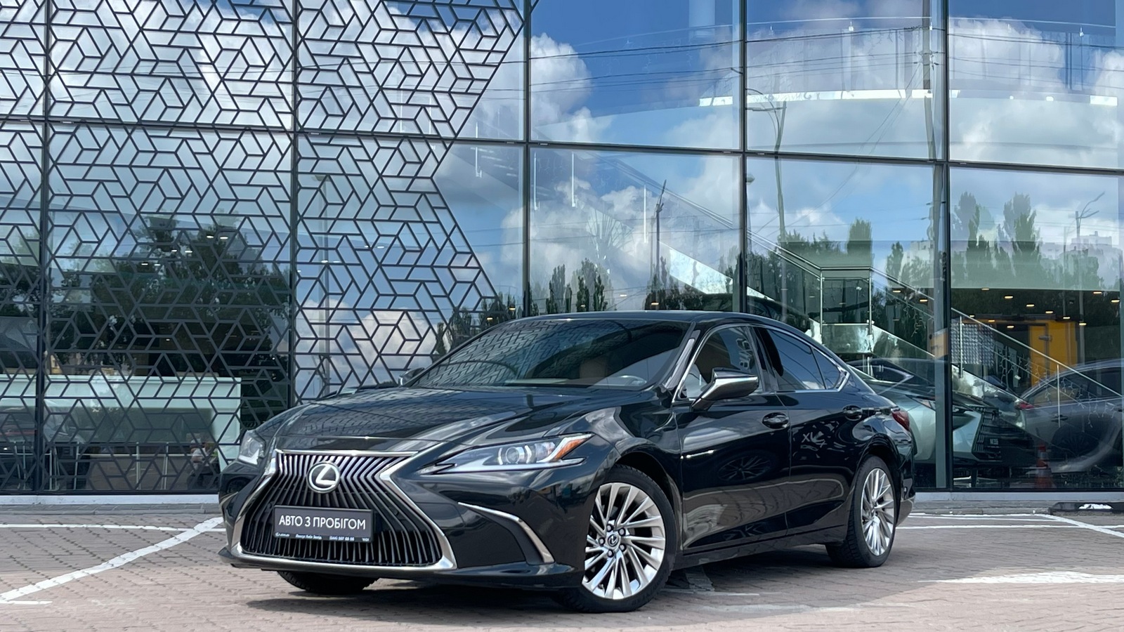 Lexus ES 2019 року з пробігом 136595 км, Седан, Лексус Київ Захід, м.Київ - 1575000 ГРН | Фото № 1